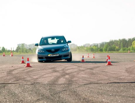 КОНТРАВАРІЙНЕ ВОДІННЯ